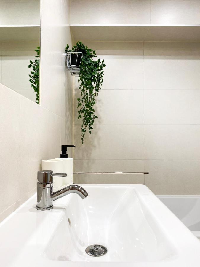 Charming For Couples In The Heart Of Cracow Apartament